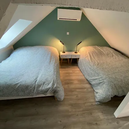Logement Loire Climatise, La Halte De Cuze, Aux Abords De La Loire A Velo Huismes Exterior photo