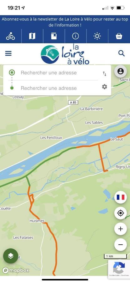 Loire Climatise, La Halte De Cuze, Aux Abords De La Loire A Velo * Huismes